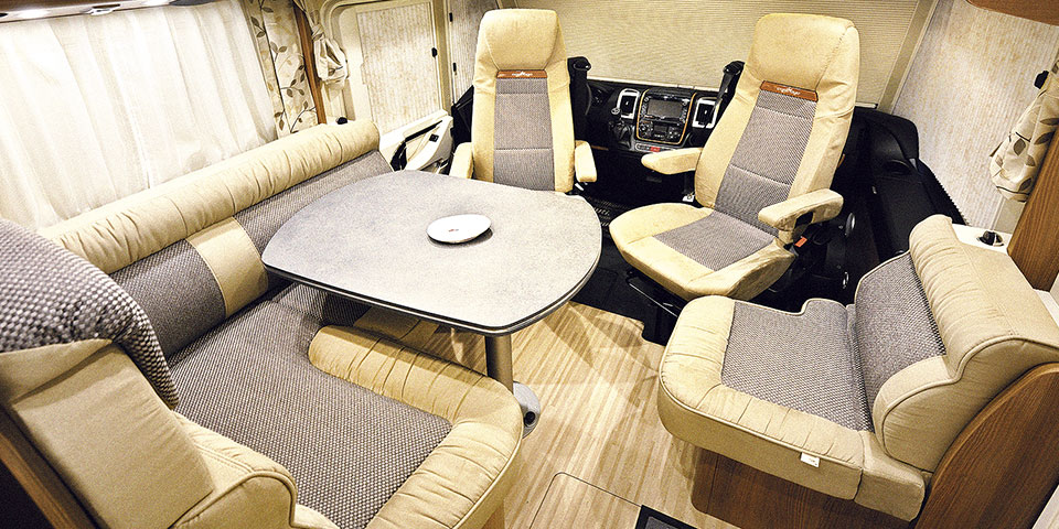 Carthago c-tourer I 143 LE
