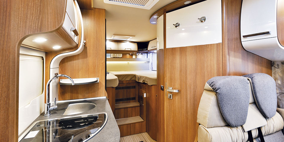 Carthago c-tourer I 143 LE